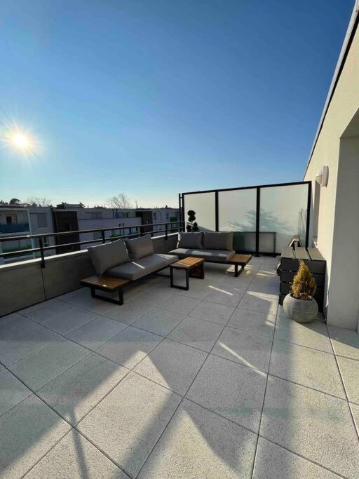 Appartement T2 Neuf - Grande Terrasse De 25M2 Saint-Priest  Exterior photo